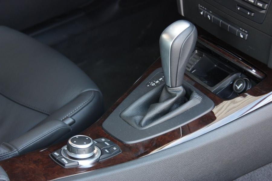  BMW 335d 2009 года  (фото 19 из 38)